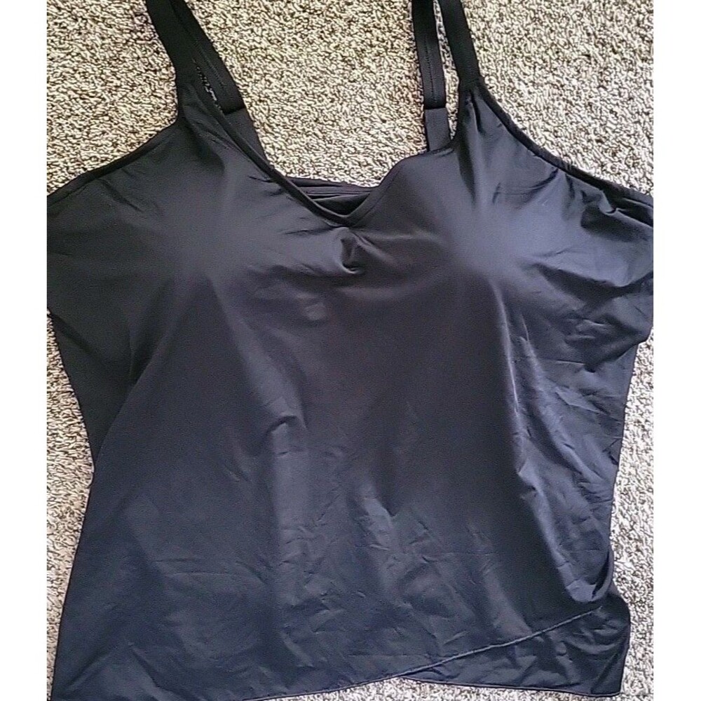 Lands End Women's 3X DD 24/26W V-Neck Swim Top BLACK Solid Padded Bra S451
